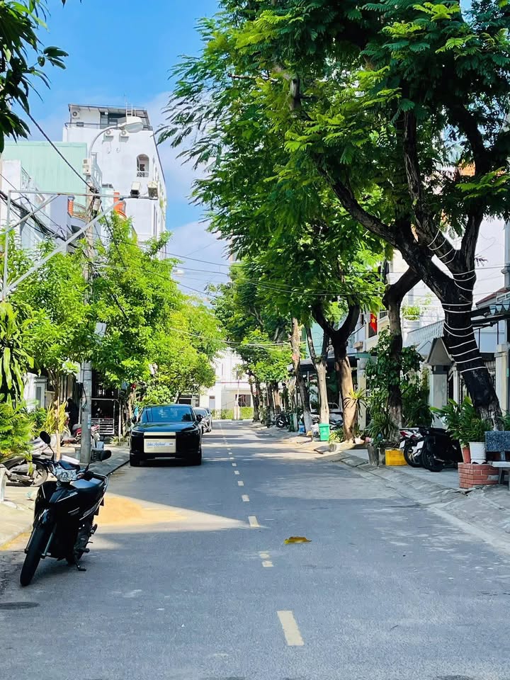 Bán nhà mặt tiền Nguyễn Đôn Tiết 81m² giá 9.2 tỷ - Khu vực trung tâm sầm uất!