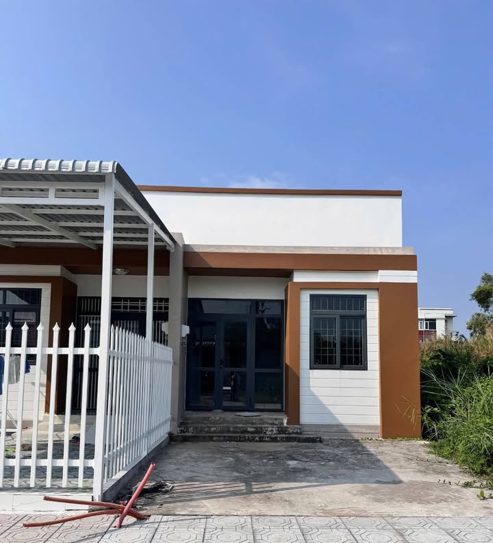 Nhà phố KDC An Bình, An Giang 100m² giá 1.65 tỷ - Cơ hội duy nhất!