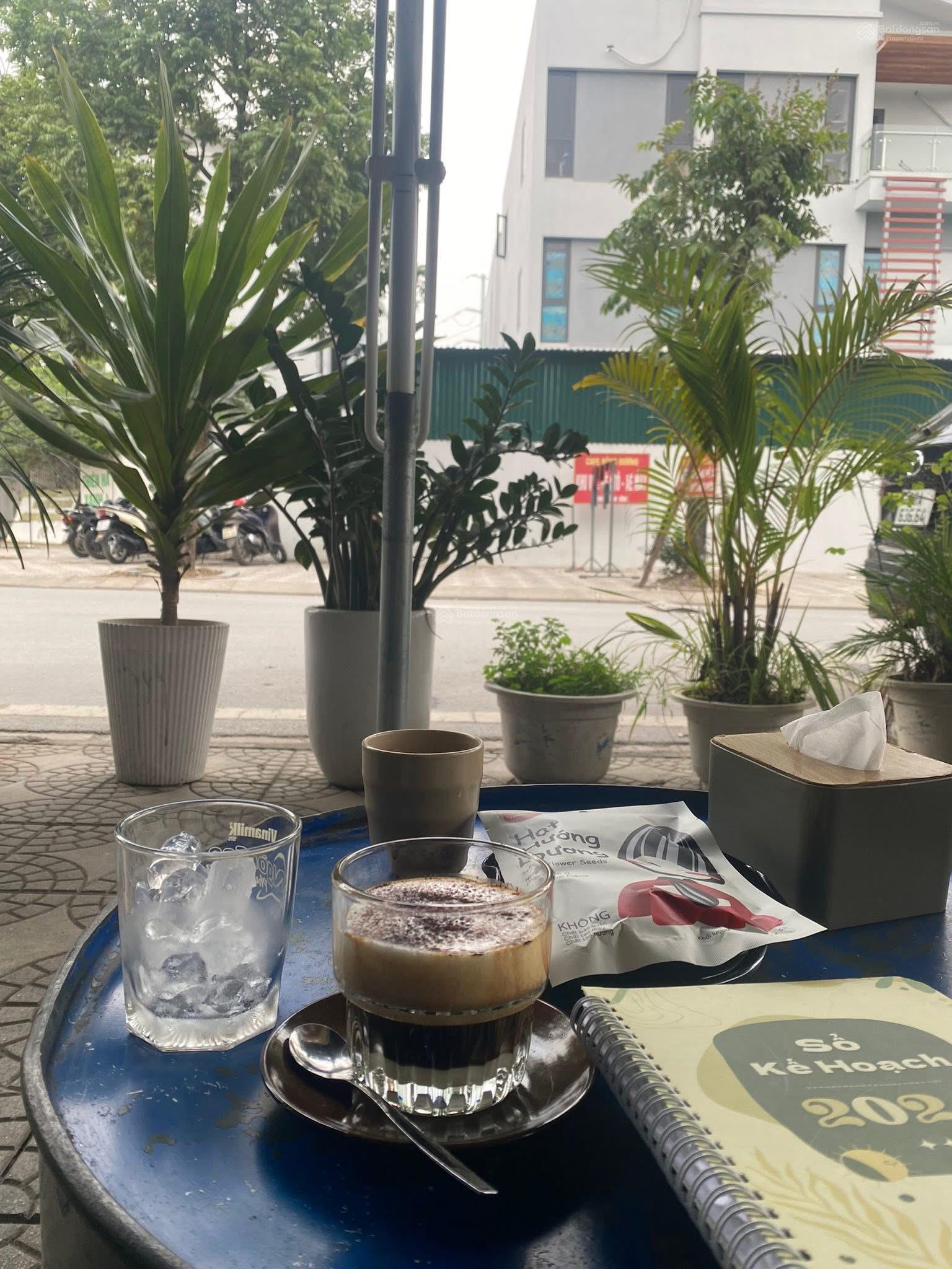 Văn phòng cho thuê tại Nguyễn Hoàng, 80m² chỉ 8.5 triệu - Đẳng cấp và tiện nghi đầy đủ!