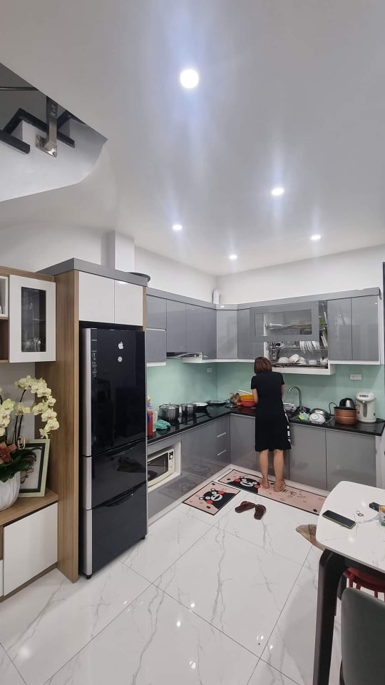 Nhà ngõ Văn Cao, quận Ba Đình 58m² giá 15 tỷ - Thiết kế hiện đại, sẵn sàng giao dịch!