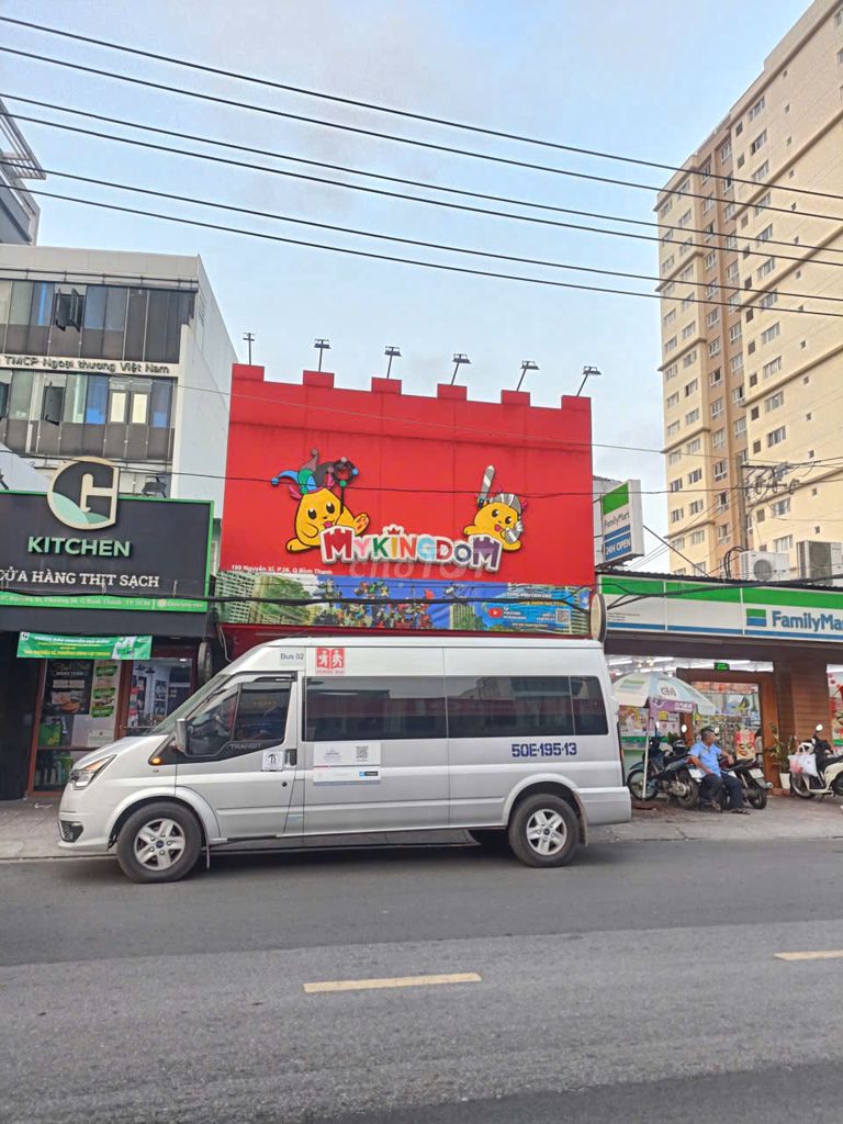 Cho thuê mặt tiền đường Nguyễn Xí, Quận Bình Thạnh, 140m² - Nhà mới sẵn sàng vào ở!