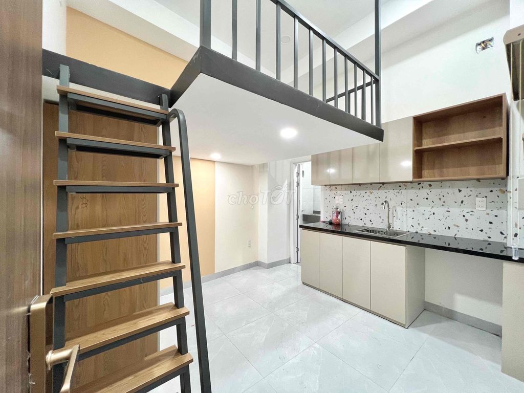 Cho thuê phòng gác mới xây 28m² tại Tôn Đản, Quận 4 chỉ 5.1 triệu - Sẵn sàng ở ngay!