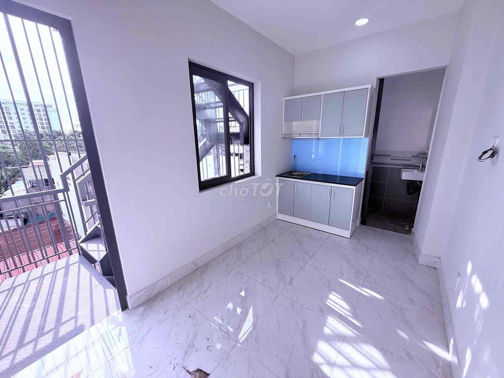 Phòng trọ cho thuê tại Nguyễn Xí, 27m² chỉ 4 triệu - An ninh 24/7!