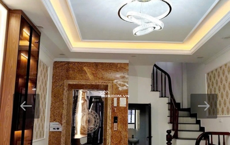 Nhà phố Bạch Mai, Hai Bà Trưng 41m² giá 10.8 tỷ - Thang máy, ô tô vào nhà!