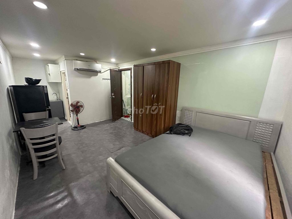 Căn hộ 35m² đường Hoàng Sa giá 5.3 triệu - Tiện nghi đầy đủ, vào ở ngay!