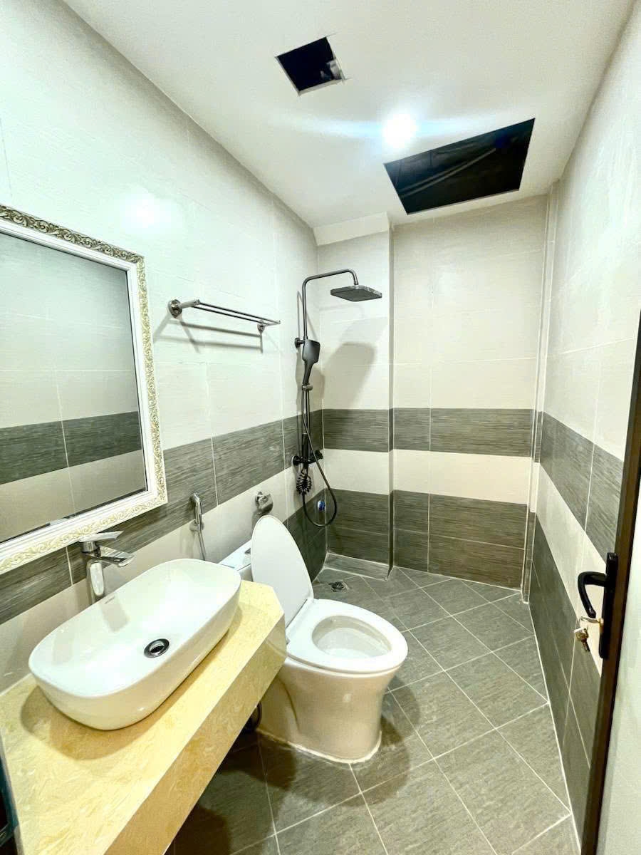 Nhà 6 tầng thang máy tại Hai Bà Trưng 30m² giá 9.58 tỷ - Sẵn sàng vào ở ngay!