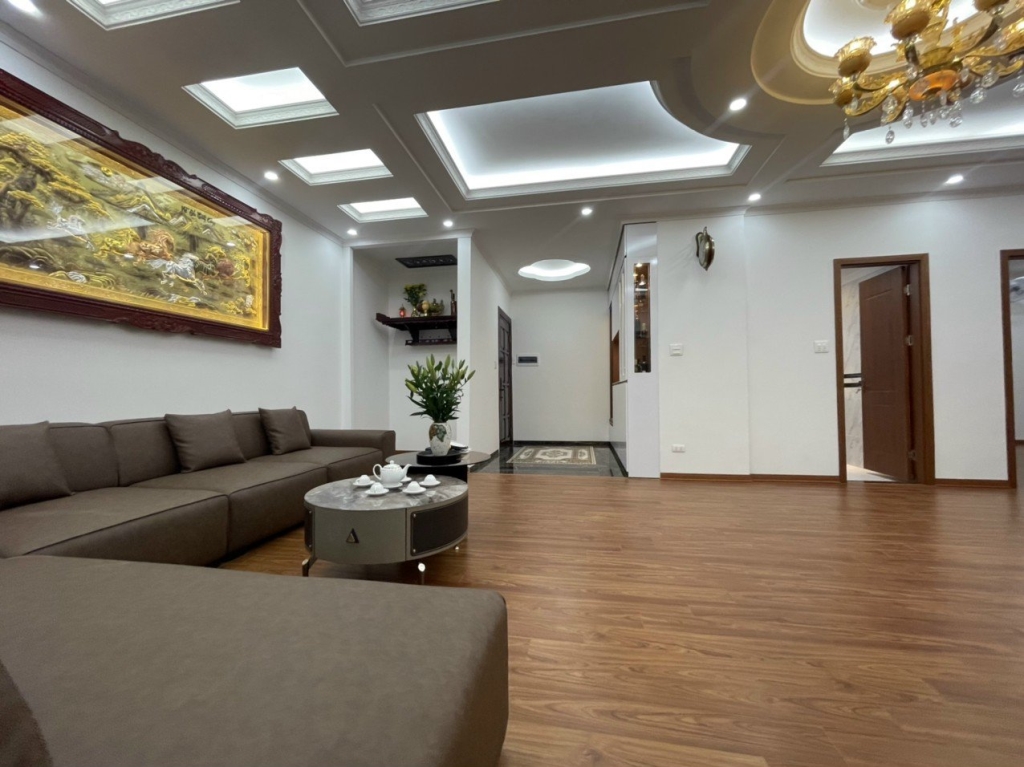 Căn hộ Trung Yên 1, Cầu Giấy 140m² giá 12 tỷ - Nội thất cao cấp, sẵn sàng ở ngay!