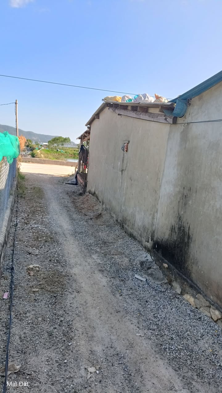 Đất nền mặt tiền 50m đến bờ kè chỉ 699 triệu - Cơ hội đầu tư lý tưởng!