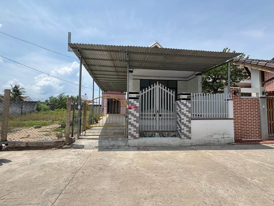 Lô đất Vạn Hưng 220m² giá 1.9 tỷ - Cơ hội đầu tư tuyệt vời!