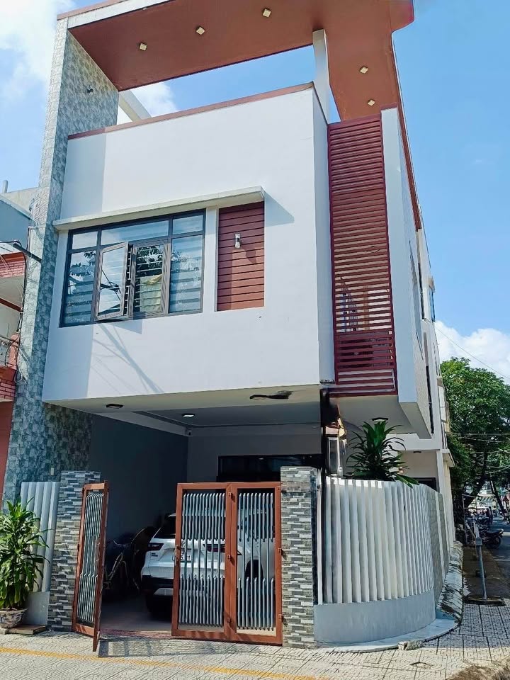 Nhà lô góc 2 mặt tiền Hòa Cường Bắc, Đà Nẵng 125m² - Tiềm năng tăng giá mạnh!