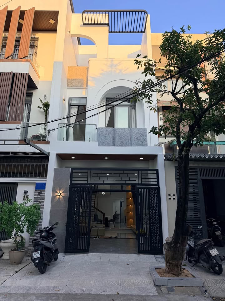 Nhà 3 Tầng Mới 100% Đường Cao Xuân Huy 78m² giá 10 tỷ - Vào ở ngay!