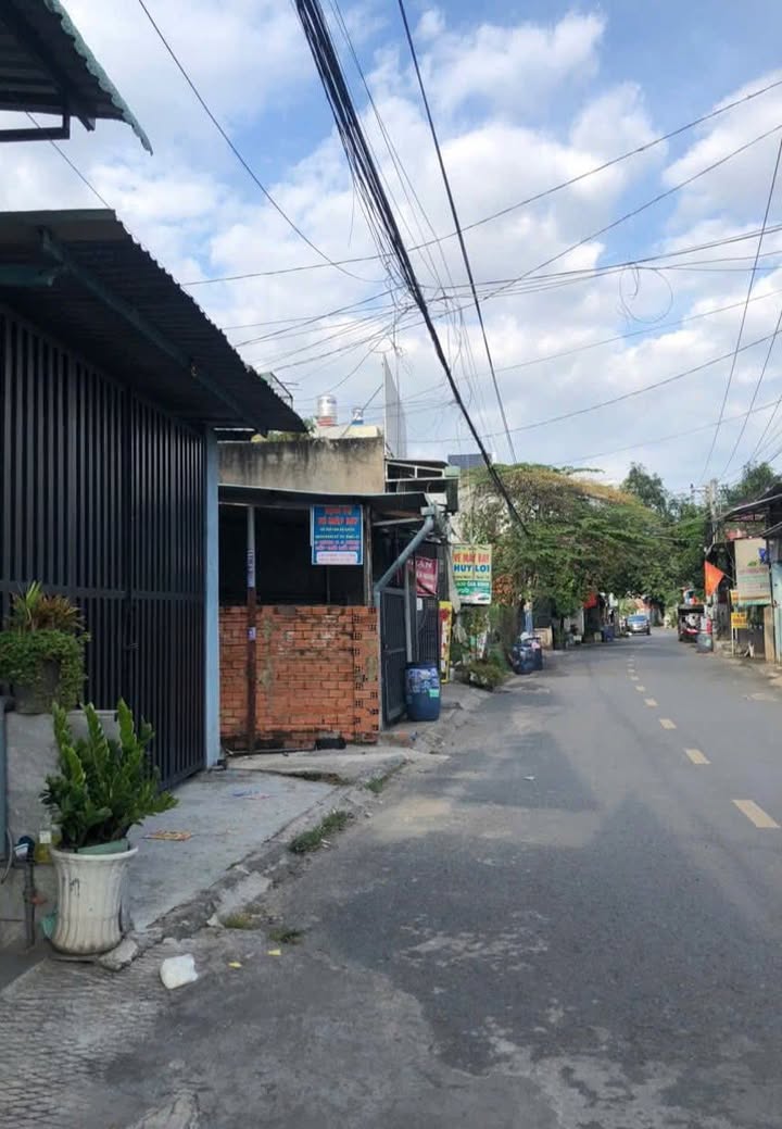 Đất + Nhà trọ 297m² Phường Dĩ An, TP.HCM giá 7 tỷ - Chính chủ bán gấp!