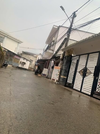 Nhà phố Dương Đông, Phú Quốc 120m² giá 2 tỷ - Đường rộng ô tô vào tận cửa!