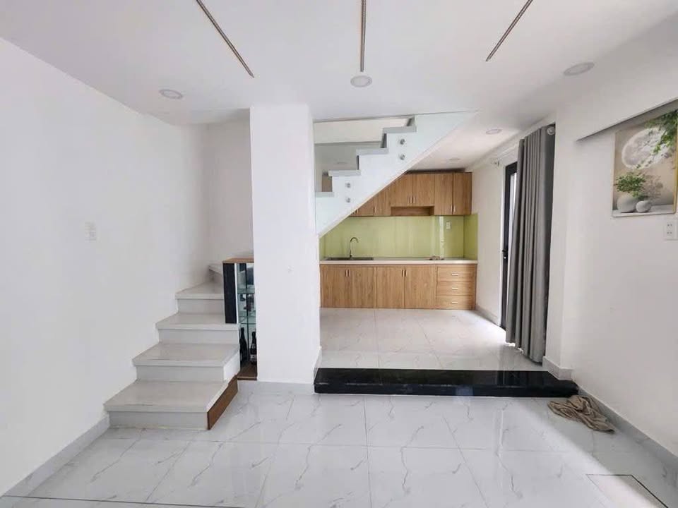 Nhà 2 tầng Quang Trung, Gò Vấp 24m² giá 3.2 tỷ - Đầy đủ pháp lý, sẵn ở ngay!