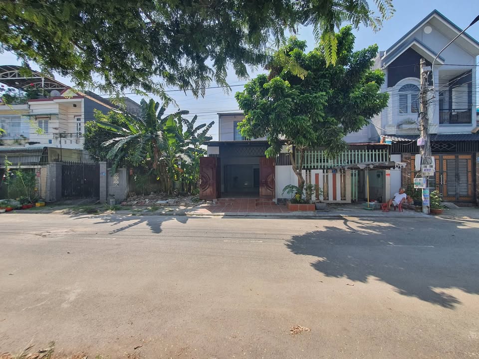 Nhà cấp 4 gần Ngã 3 Mỹ Hạnh, 80m² giá 870 triệu - Sẵn sàng vào ở ngay!