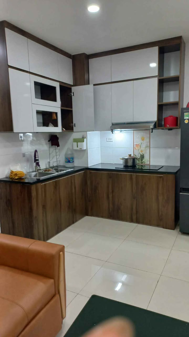 Căn hộ chung cư Sao Vàng toà C, Huyện Tân Lạc, 63m² - Thiết kế hiện đại, full nội thất
