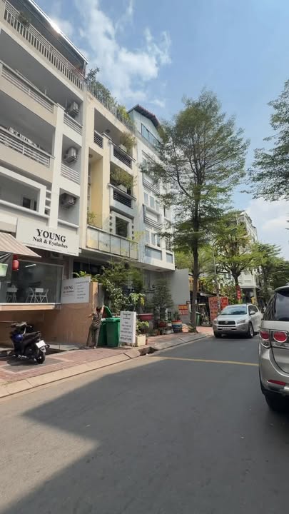 Bán Tòa Nhà 6 Tầng KDC Kim Sơn, Quận 7, 200m² - Đầu tư sinh lời cao!