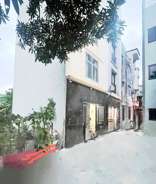 Đất nền Long Biên 35m² giá 4 tỷ - Sổ đỏ chính chủ, cơ hội đầu tư tuyệt vời!