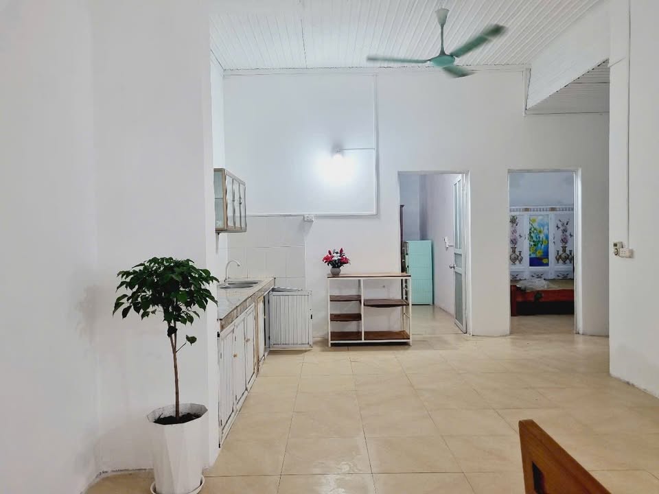 Nhà cấp 4 Hán Lữ, Vĩnh Yên 100m² giá 2.1 tỷ - Sẵn sàng vào ở ngay!