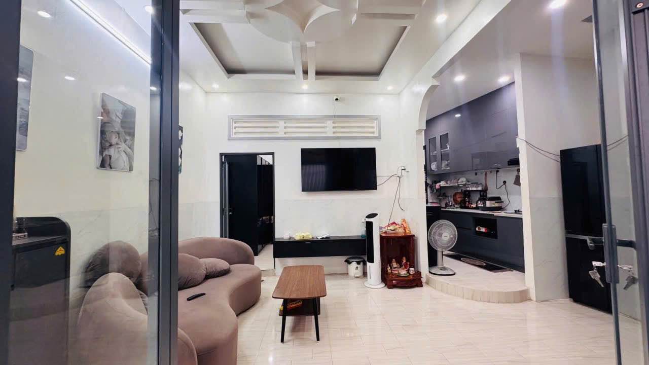 Nhà đẹp Phường Mỹ Long, Long Xuyên 35m² - Full nội thất, giá tốt!