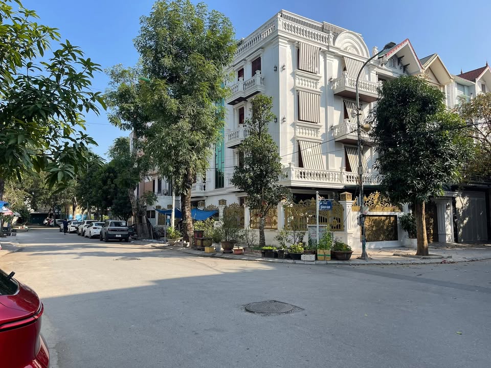 Nhà sân vườn 163m² tại TP Thanh Hóa giá 7.15 tỷ - Không thể bỏ lỡ!