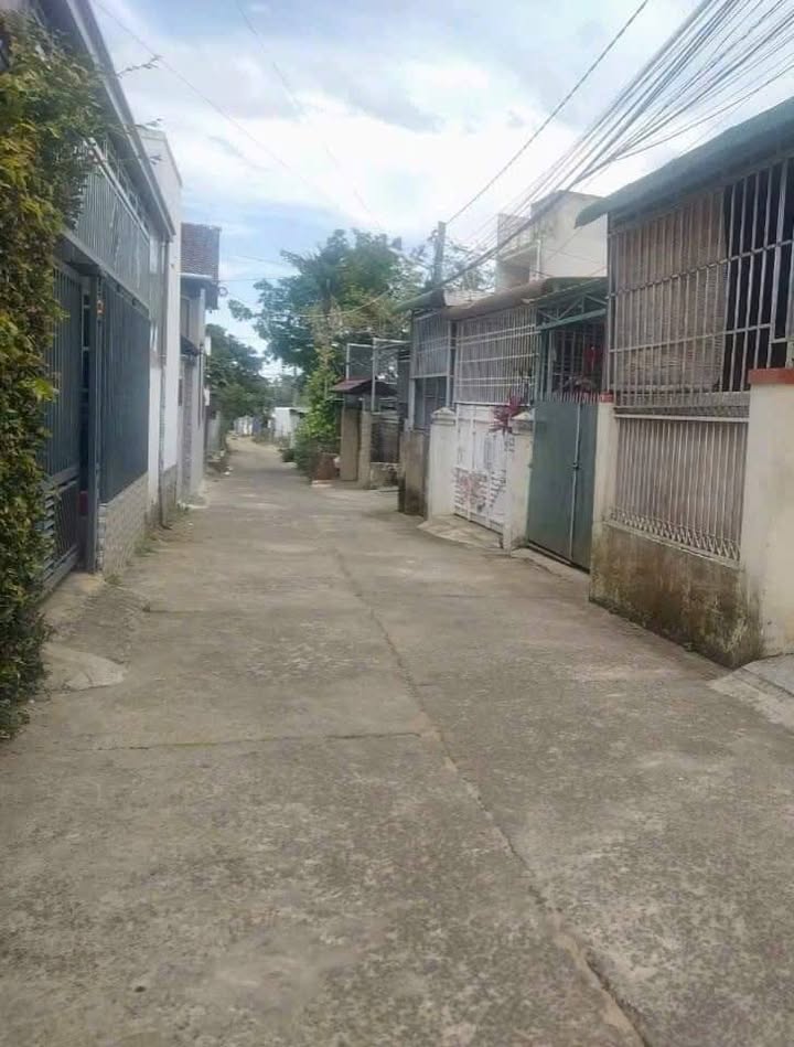 Nhà hẻm Tuệ Tĩnh, Phường Lộc Sơn, 238m² giá 3.5 tỷ - Sân rộng ô tô vào tận nhà!