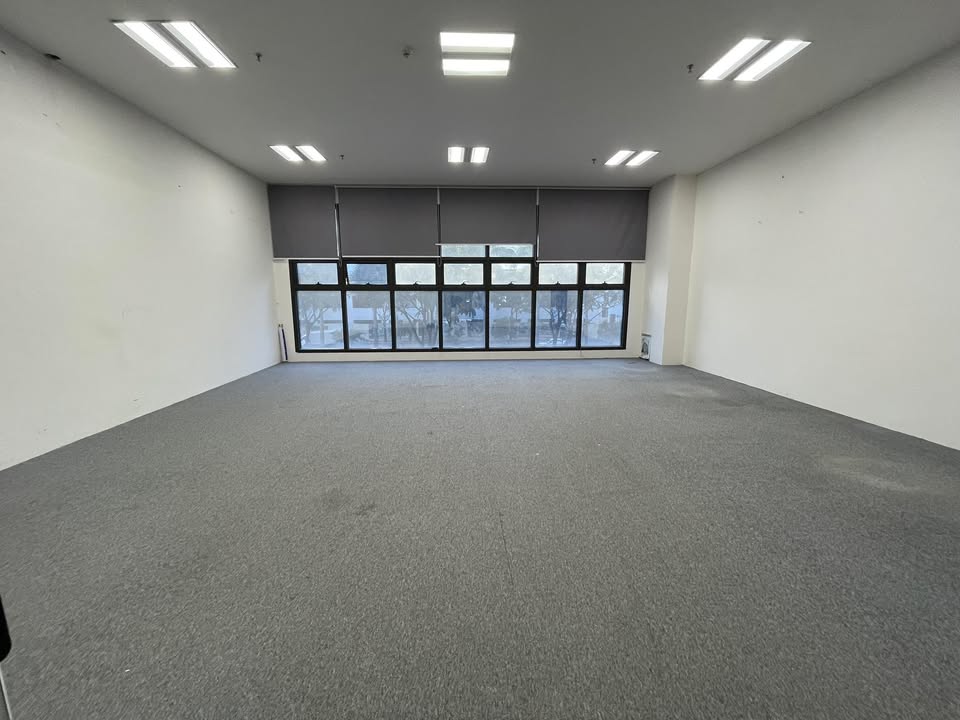 Shophouse tầng 2 Cc Lacasta Văn Phú 54m² giá chỉ 3.65 tỷ - Đầu tư sinh lời hấp dẫn!