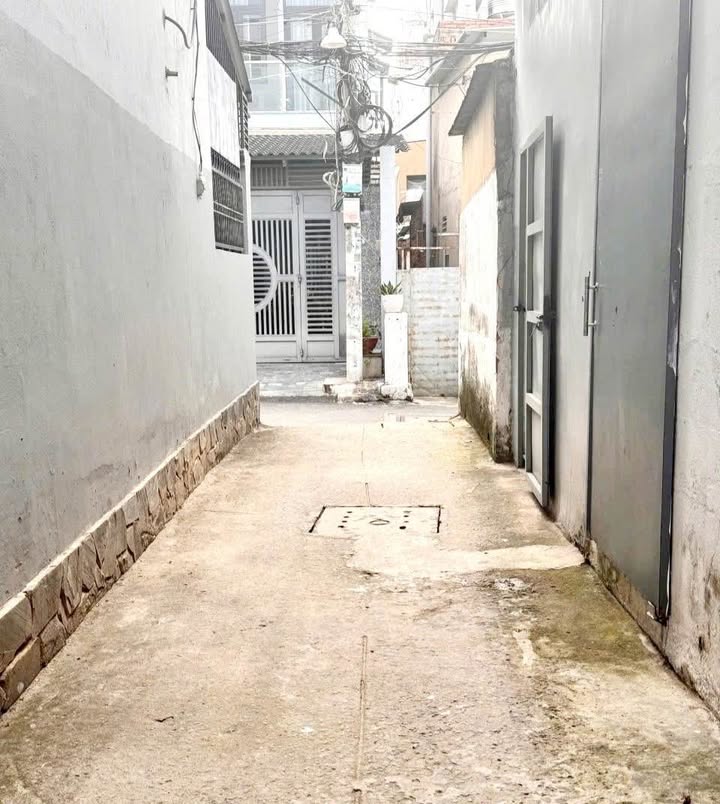 Nhà riêng Gò Vấp 22m² giá 3.38 tỷ - Tiện ích đa dạng xung quanh!