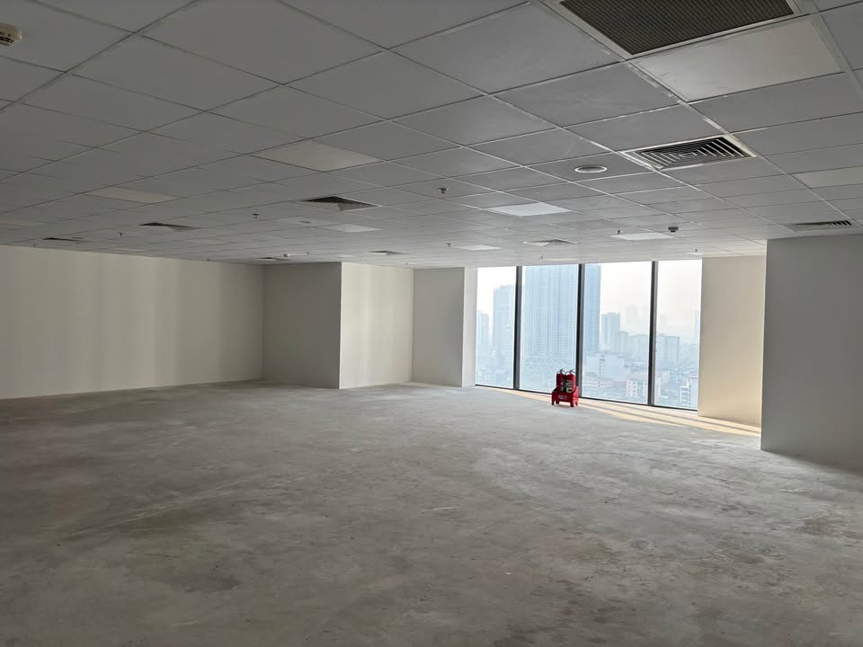 Cho thuê văn phòng tại Rox Tower, 240m² giá 15$/m² - Vị trí đắc địa, tiện ích đầy đủ!