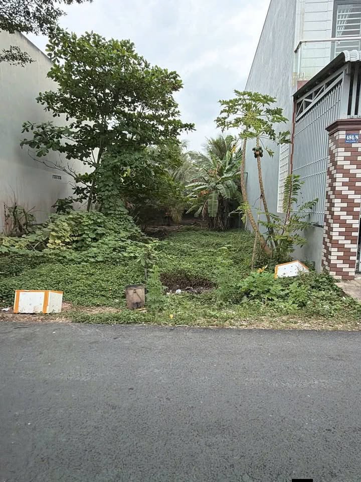 Đất nền 2 liền kề mặt tiền HL92B, Mỹ Tho, 85m² giá chỉ 1.15 tỷ - Cơ hội đầu tư tuyệt vời!