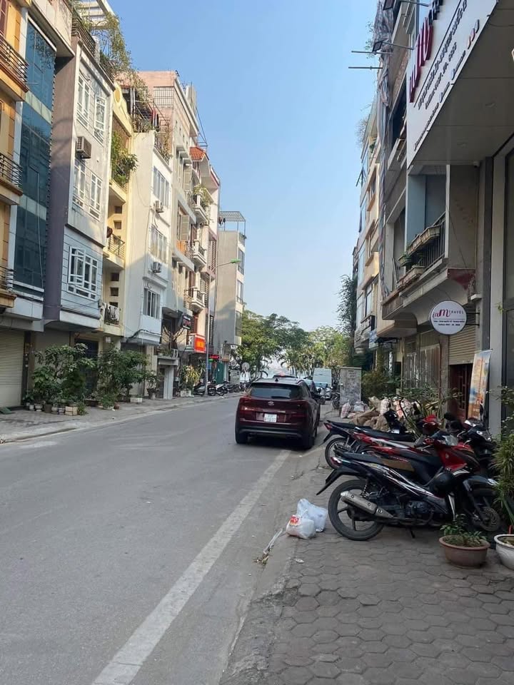 Nhà mặt chợ Tự Khoát Ngũ Hiệp 31m² giá 3.1 tỷ - Kinh doanh sầm uất!