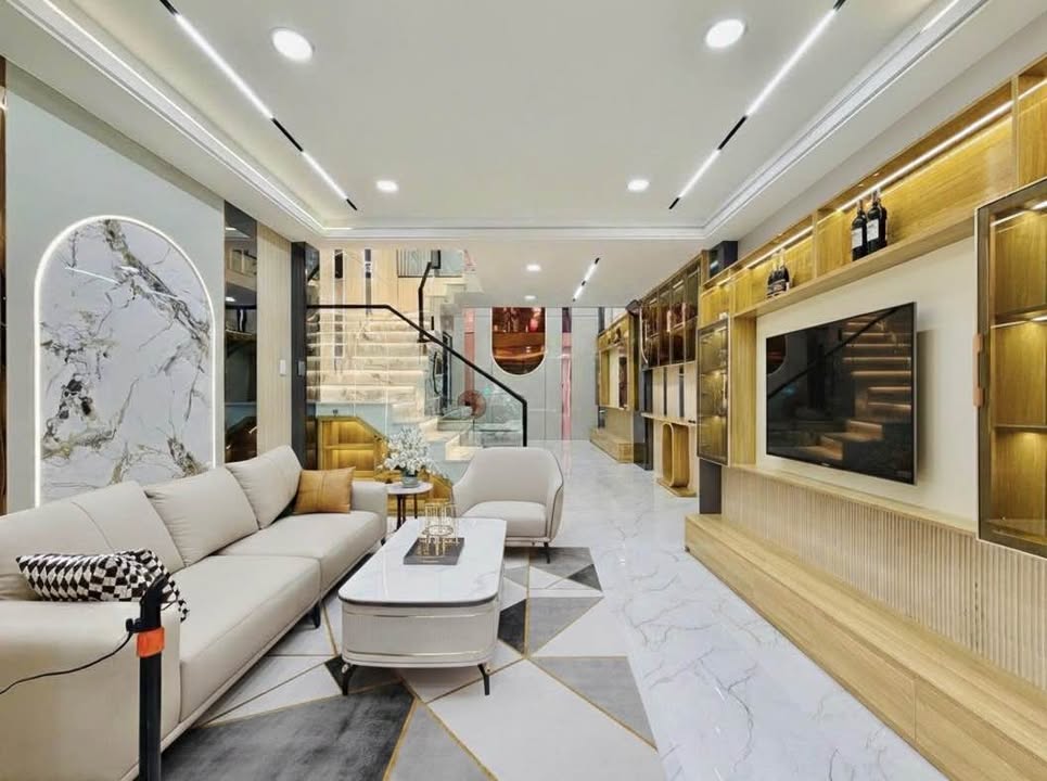 Nhà riêng Lê Hồng Phong, 40m², giá 7 tỷ - Mặt tiền rộng, nở hậu, ở sướng!