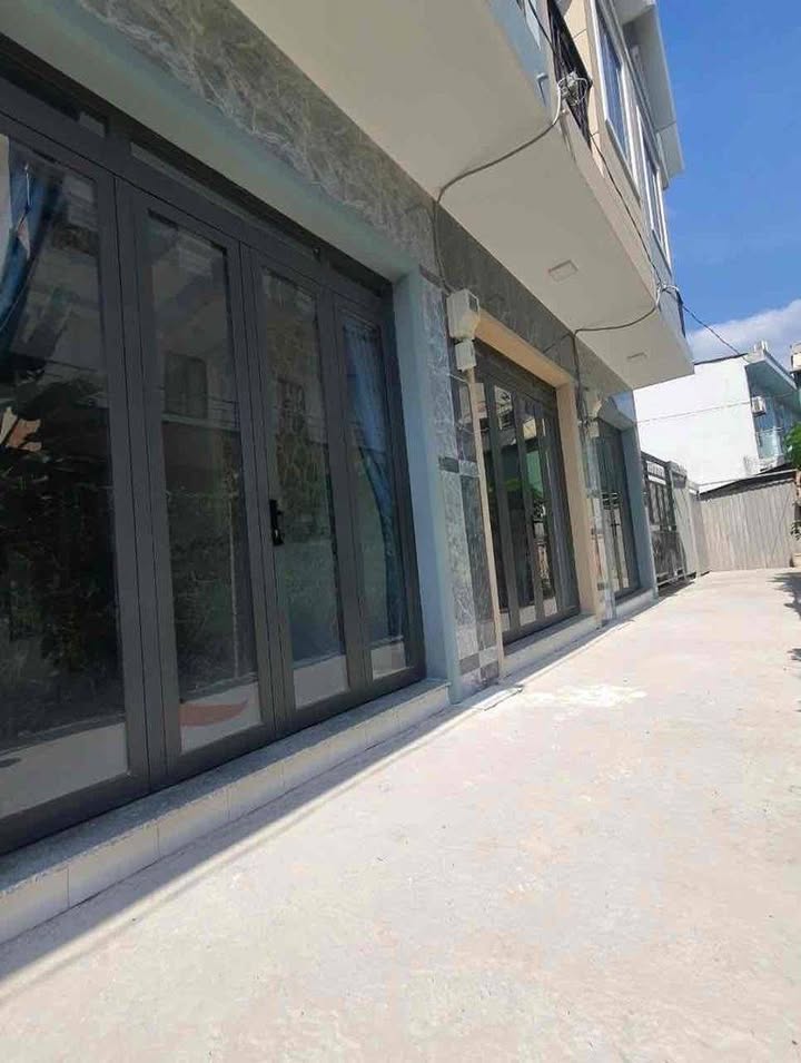 Nhà Huỳnh Tấn Phát, Phú Mỹ, Quận 7 - Giá chỉ 1,9 tỷ - Nội thất cao cấp!