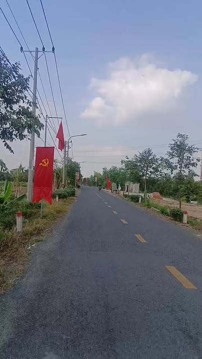 Đất nền 185m² Xã Phú Hữu giá 820 triệu - Sổ hồng riêng, công chứng ngay!