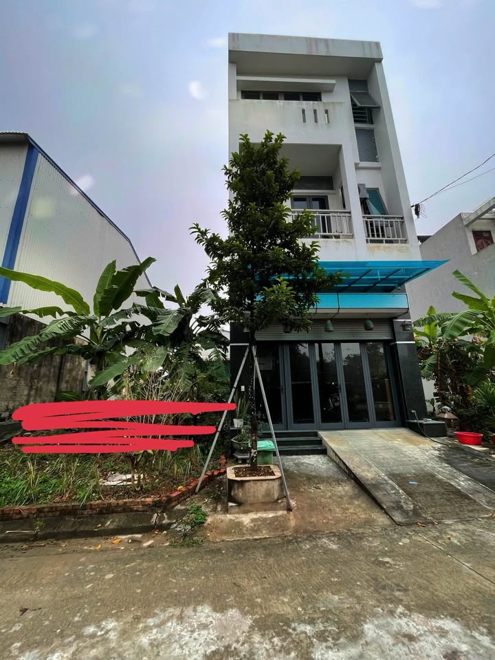 Đất nền phân lô Hoa Lư, Ninh Bình 90m² giá 3.6 tỷ - Đường rộng, giao thông thuận tiện!