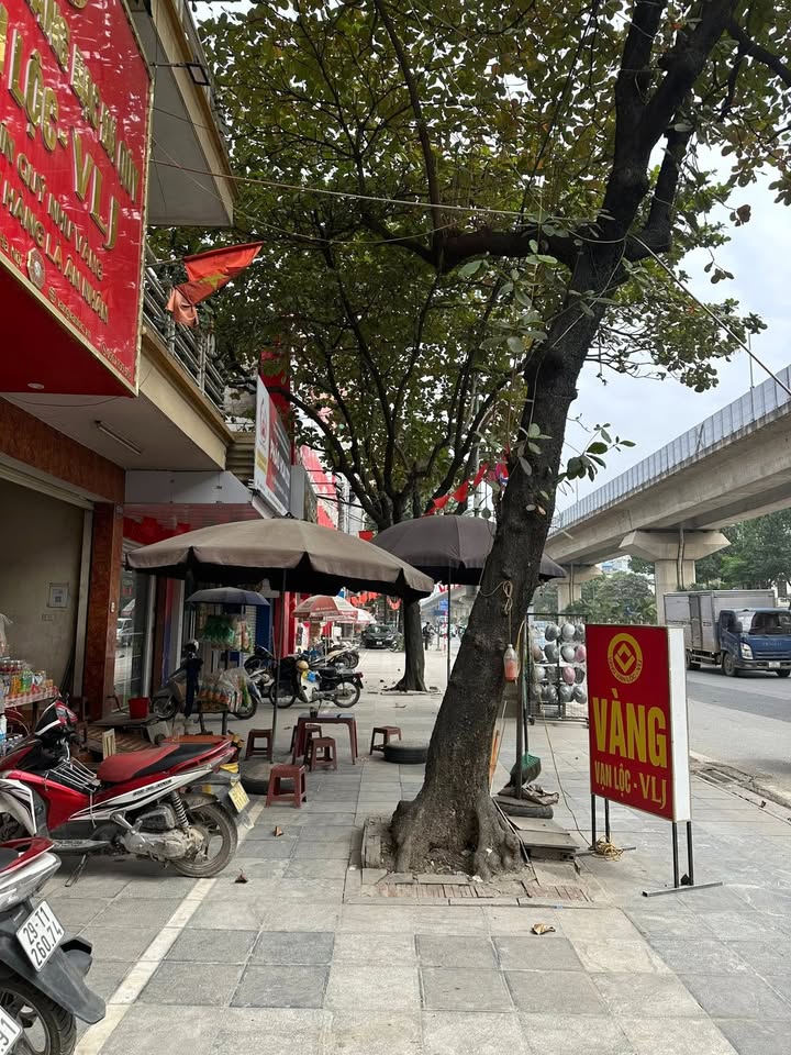 FrontHouse mặt phố Quang Trung 51m² giá 15,2 tỷ - Kinh doanh đỉnh cao!