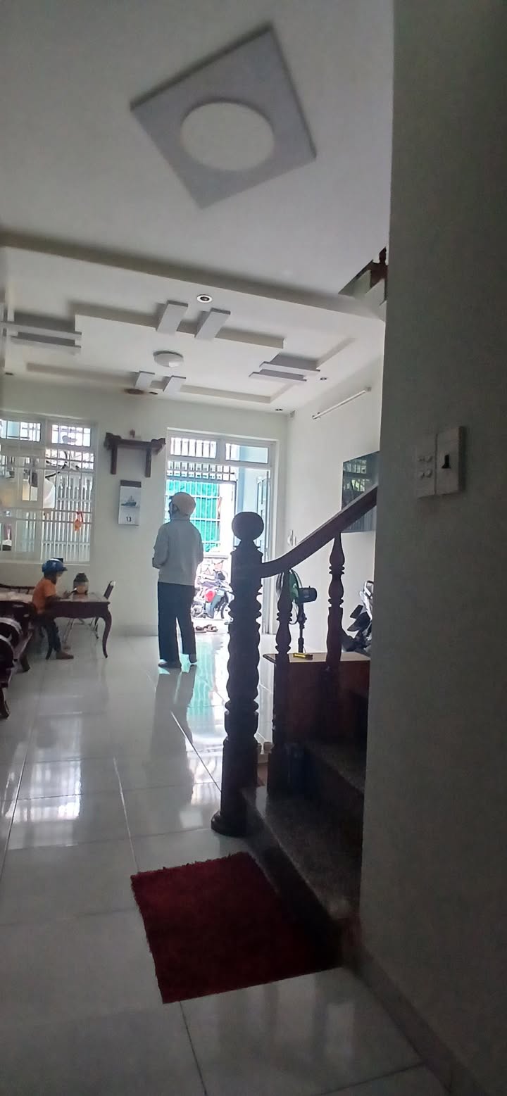 Nhà phố 1 trệt 1 lầu hẻm Ngô Quyền, Vũng Tàu 40m² giá 2.45 tỷ - Chính chủ bán gấp!