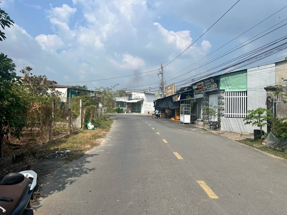 Nhà mặt tiền đường Cao Sơn Tự, Phường 3, Tây Ninh - Diện tích 455m², giá 15.6 tỷ!