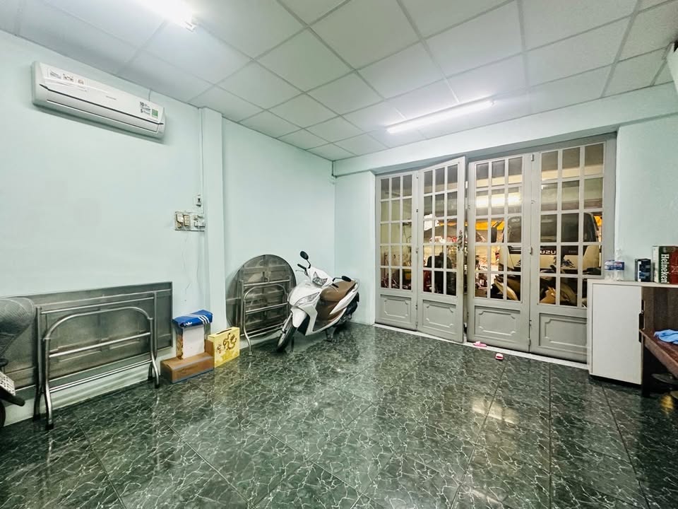 Bán FrontHouse đường Thoại Ngọc Hầu, Tân Phú 88m² giá 10 tỷ - Mặt tiền đẹp, pháp lý chuẩn!