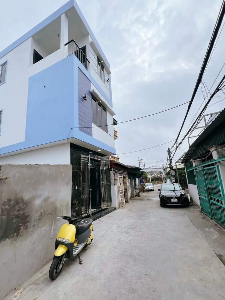 Nhà 3 tầng Phú Xuân 40m² giá 2 tỷ - Ô tô đỗ cửa, lô góc thoáng tứ phía!