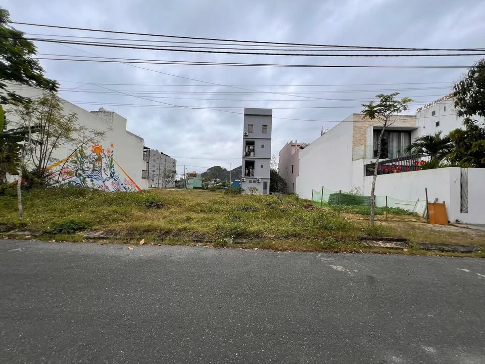 Đất nền gần biển Sơn Thủy Đà Nẵng 125m² giá 7,xx tỷ - Cơ hội đầu tư tuyệt vời!