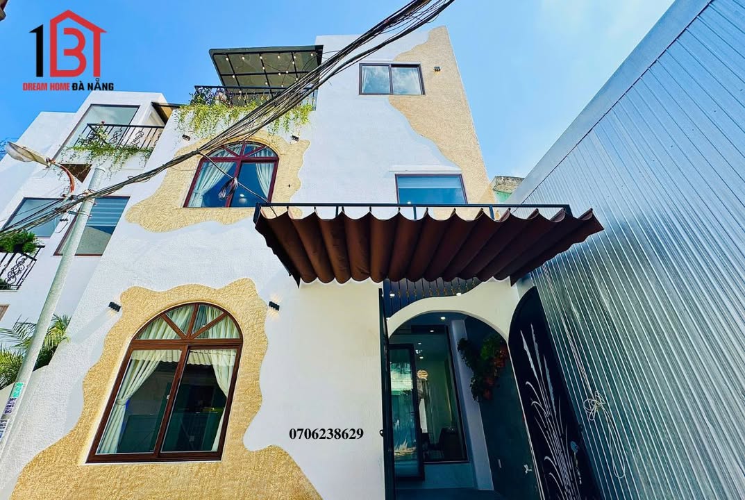 Nhà đẹp quận Thanh Khê 57m² giá 5.65 tỷ - Nội thất cao cấp, gần biển!