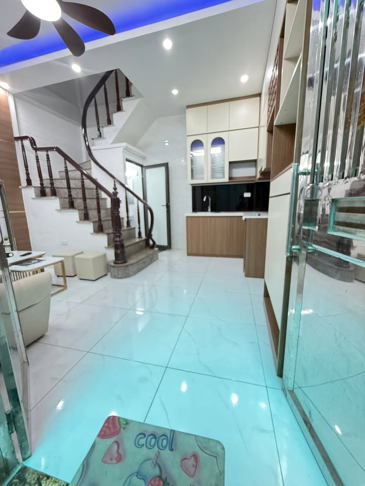 Nhà phố Gốc Đề, Hoàng Mai 30m² giá 6 tỷ - Chính chủ, sổ đỏ