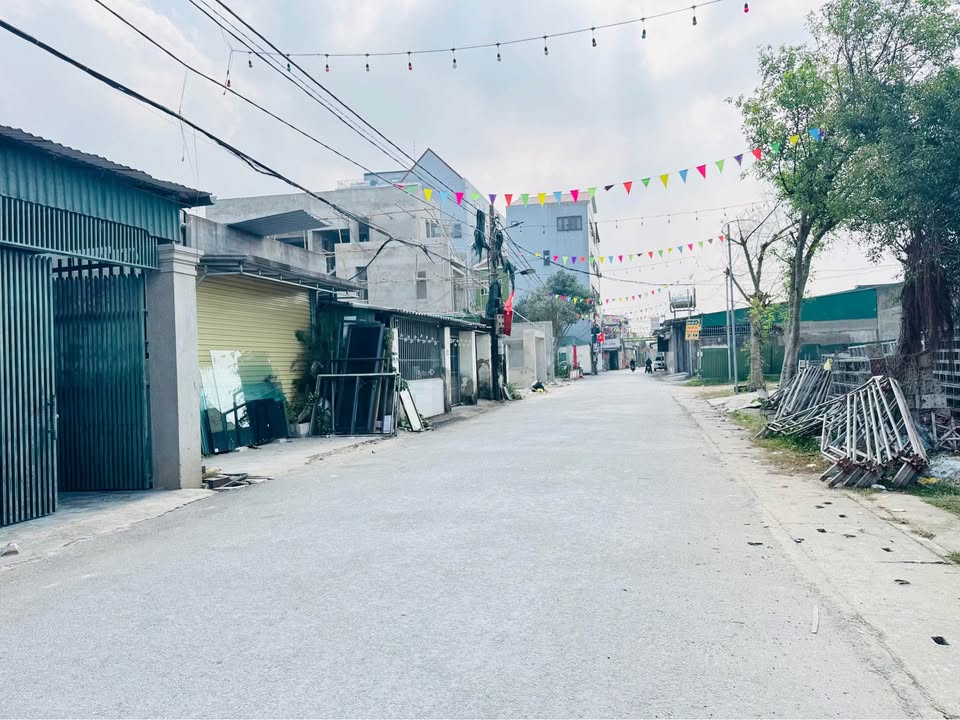 Đất nền Xóm 8, Đường Mai Lão Bảng, 114m² - Gần Hội Quán, Đường 10m rộng rãi!