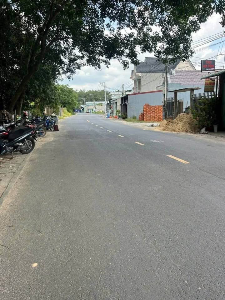 Đất nền Tân Hiệp, Tân Uyên 95m² giá thỏa thuận - Mặt tiền đường nhựa, kinh doanh sầm uất!