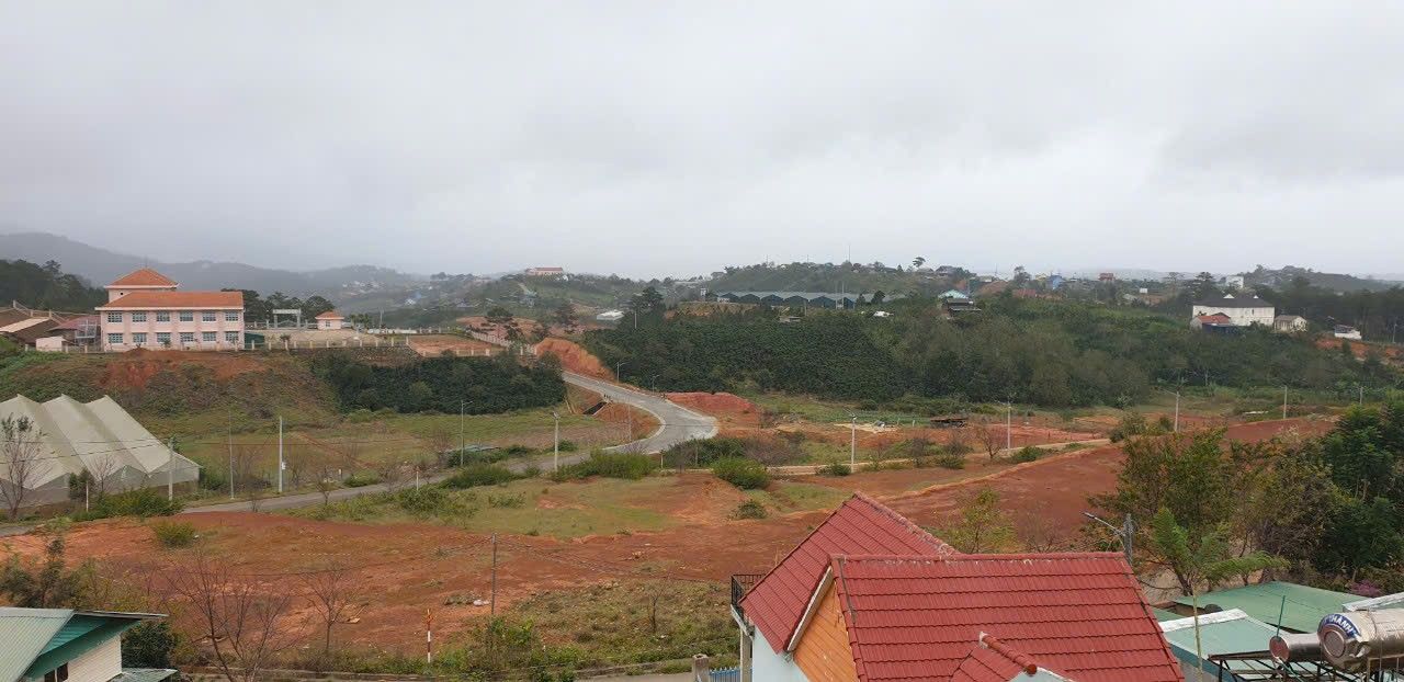 Nhà bán tại xã Đạ Nhim, Lạc Dương, 400m² - Vị trí đẹp thuận lợi kinh doanh!