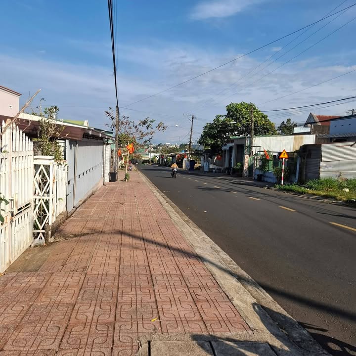 Nhà mặt tiền Trần Nguyên Hãn, Phường 2, Bảo Lộc 615m² - Giá thương lượng hấp dẫn!