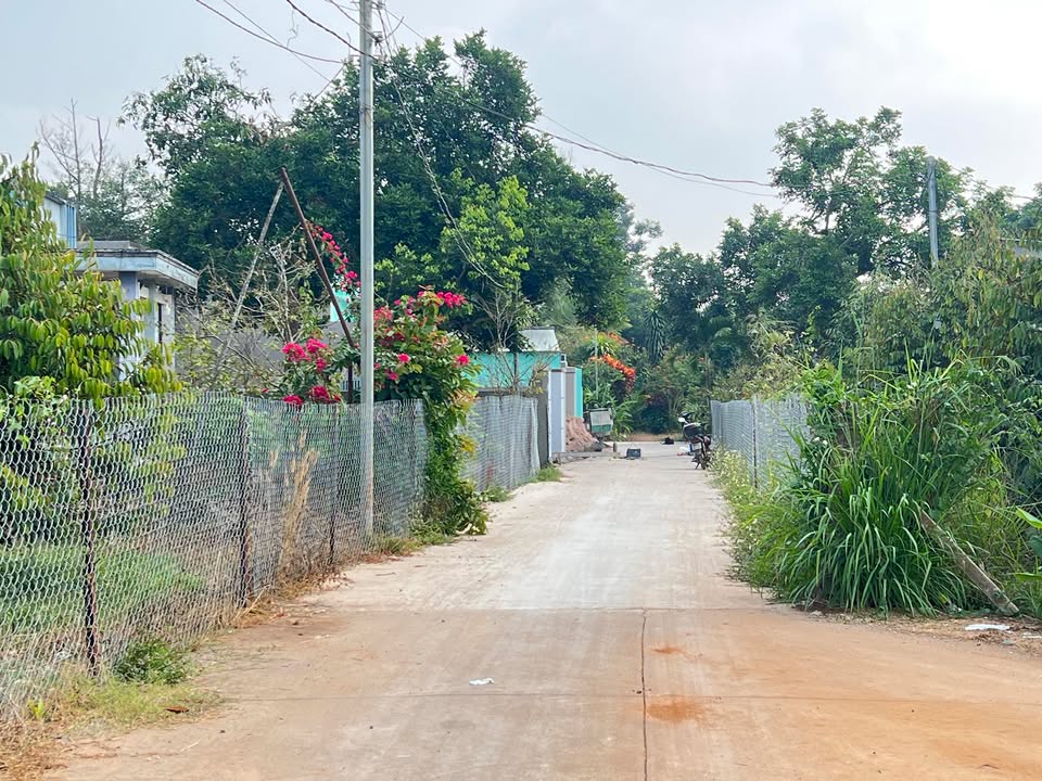 Đất nền thổ cư Bình Lộc 235m² giá 1.1 tỷ - Tiện ích vượt trội gần chợ và KCN!