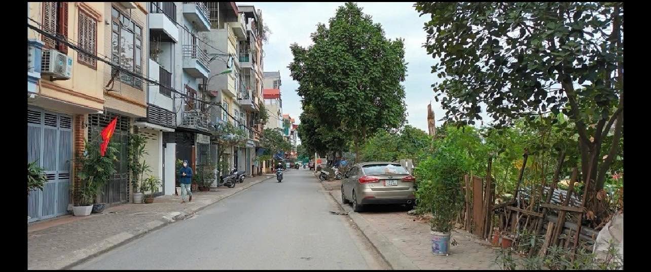 Nhà mặt ngõ kinh doanh Phú Diễn 38m² giá 9 tỷ - Ô tô vào tận nơi!