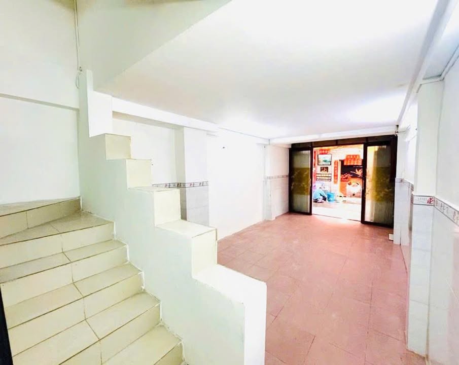 Nhà đẹp hẻm xe hơi tại Quận 6, 48m² chỉ 5 tỷ - Dọn vào ở ngay!